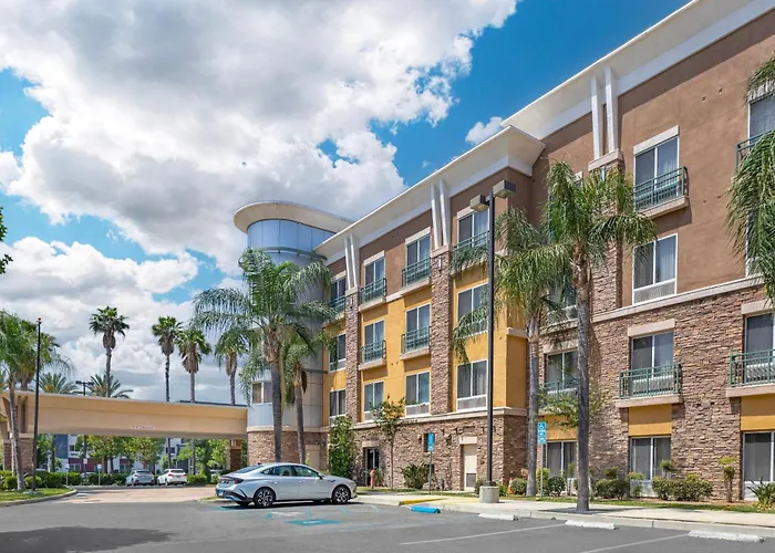 Comfort Suites Ontario Airport Convention Center